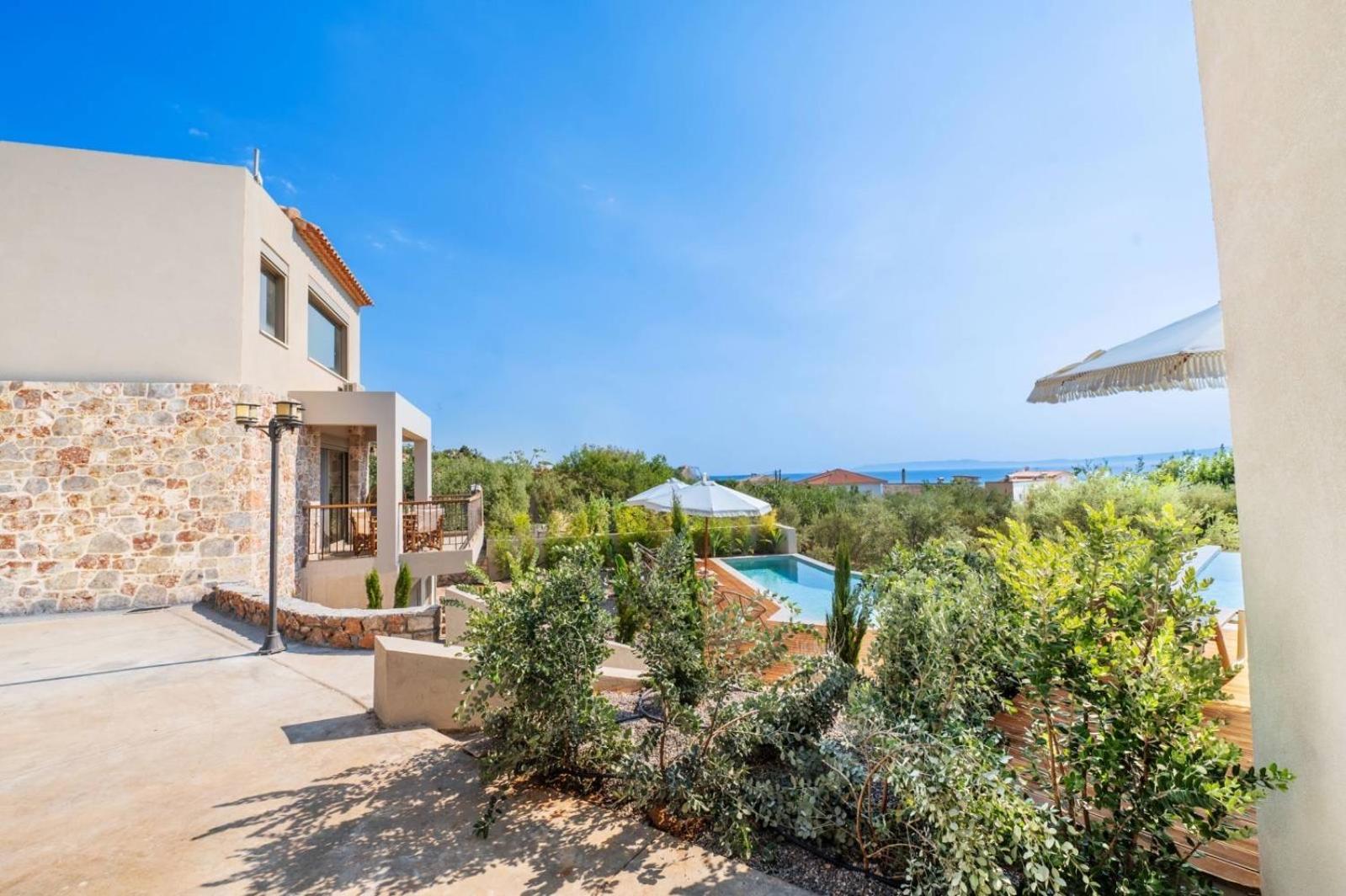 Petradi Suites Kalamata Exterior foto
